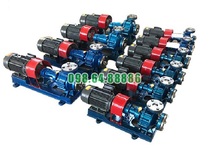 Bơm dầu nóng trục ngang RY100-65-200A lưu lượng 94 m3/h, cột áp 44 m, công suất 22 kW